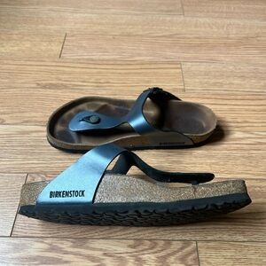 Women’s Birkenstock Gizeh Blue Leather sz 39 (9 US)